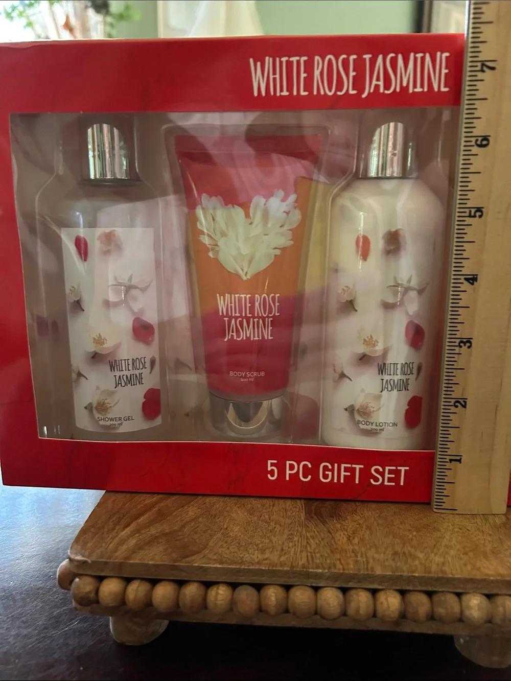 White Rose Jasmine 5 Piece Gift Set New Sealed Package